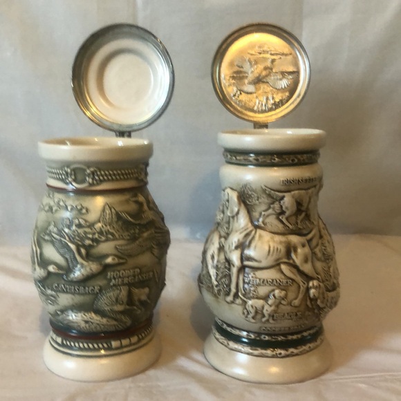 Ducks  & hunting dogs Avon beer steins in very good condition- patina on pewter - Picture 10 of 13